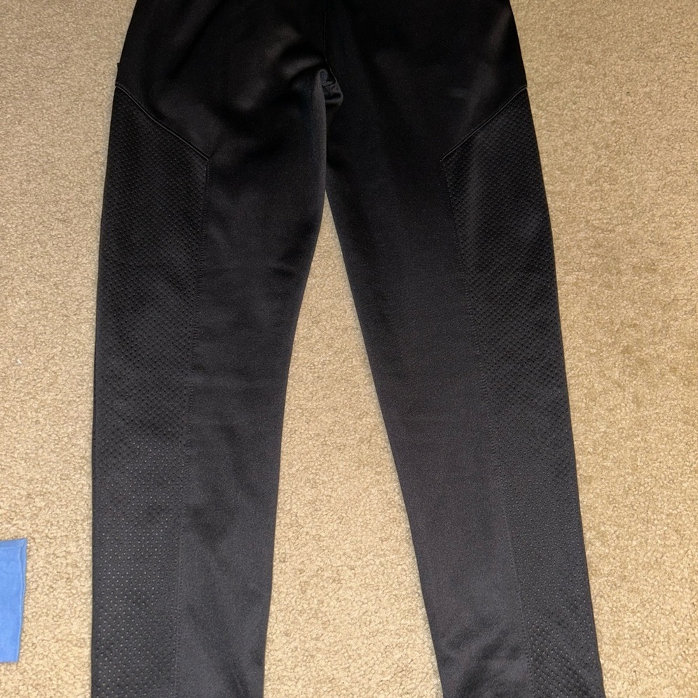 Joggers - Picture 3 of 4